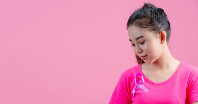 Dấu hiệu ung thư vú