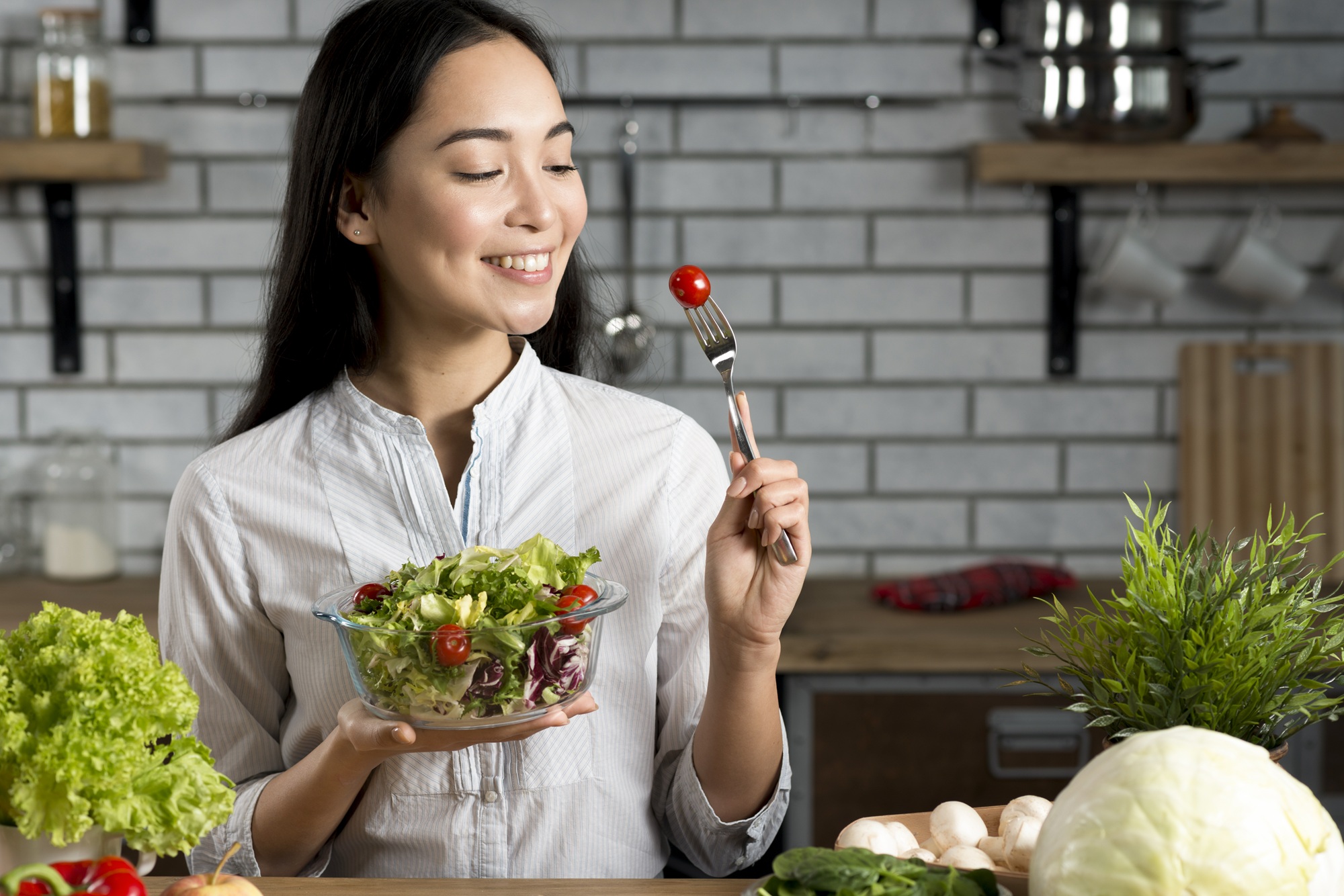 Bổ sung rau xanh, trái cây trong bữa ăn giúp cải thiện sức khỏe hệ tiêu hóa