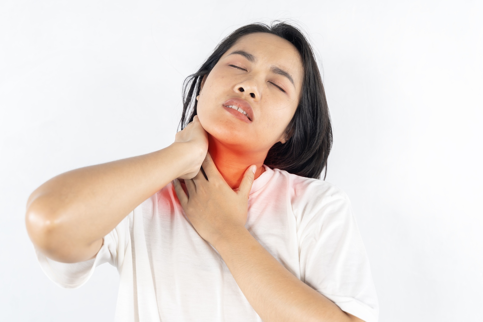 Đau vùng cổ, lan ra tai hoặc hàm là một trong những triệu chứng ung thư tuyến giáp tiến triển