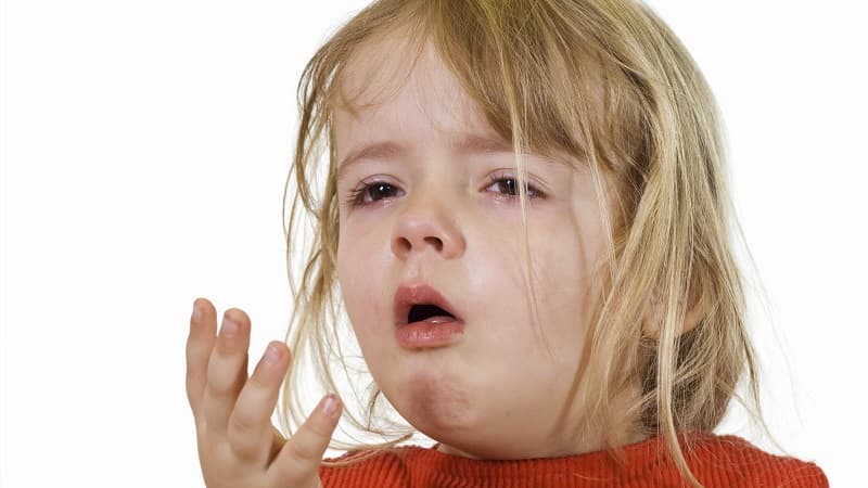 Khó nuốt và dễ sặc có thể là dấu hiệu bệnh teo cơ tuỷ sống SMA