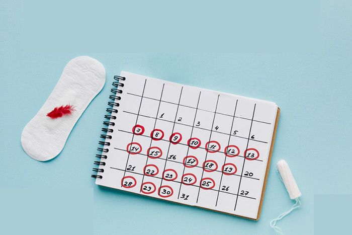 Kinh nguyệt kéo dài phải làm sao? 7 việc phụ nữ nên làm ngay để bảo vệ sức khỏe